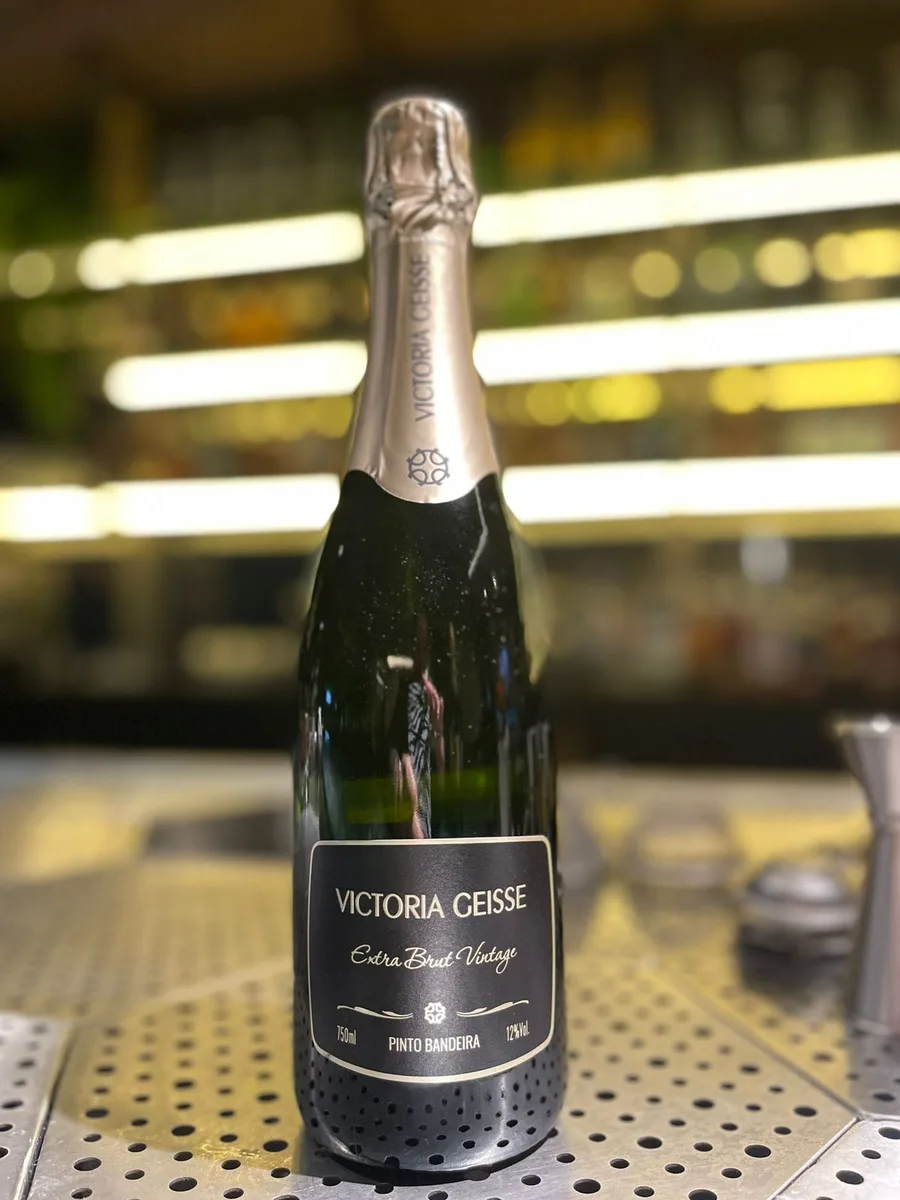 VICTORIA GEISSE VINTAGE EXTRA BRUT 12 MESES