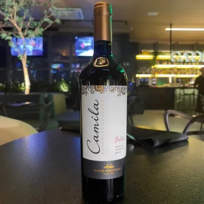 NIETO SENETINER CAMILA MALBEC